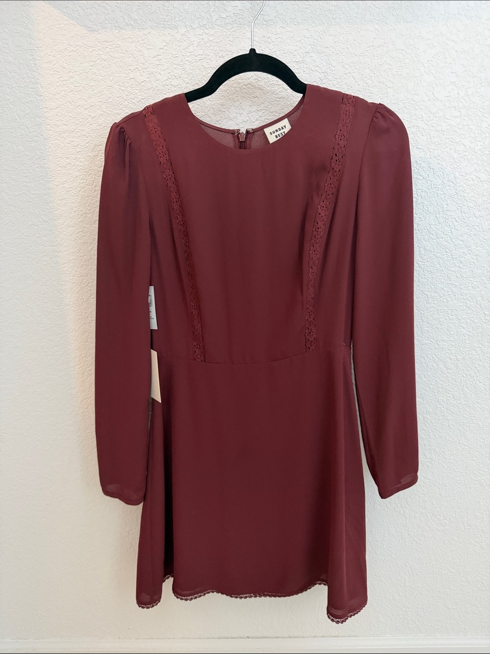 Aritzia Women's Long Sleeve Lace-Trim Dress - Burgundy
